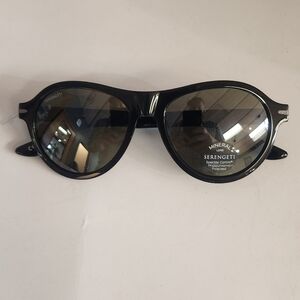 Brand new Serengetti Danby Shiney black  frames green glass lenses polarised